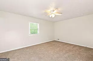 949 Falcon Crest Dr, Lawrenceville, GA 30043 - Photo 16