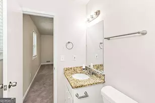 949 Falcon Crest Dr, Lawrenceville, GA 30043 - Photo 12