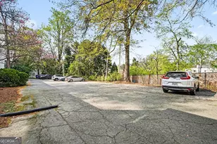21 Peachtree Memorial Dr NW, Atlanta, GA 30309 - Photo 24