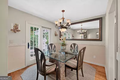 868 Edgewater Circle, Marietta, GA 30062 - Photo 8