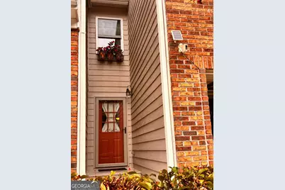 868 Edgewater Circle, Marietta, GA 30062 - Photo 2