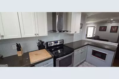 1901 E Farris Avenue, East Point, GA 30344 - Photo 10