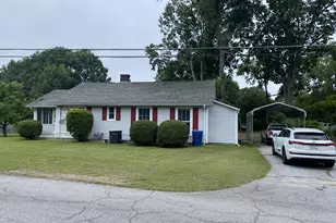 232 E 5th Ave, Winder, GA 30680 - Photo 1