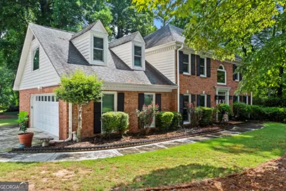 140 Lakeside Drive NW, Kennesaw, GA 30144 - Photo 2