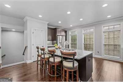 1044 Township Square, Alpharetta, GA 30022 - Photo 10