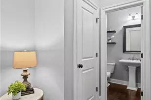 1044 Township Square, Alpharetta, GA 30022 - Photo 16
