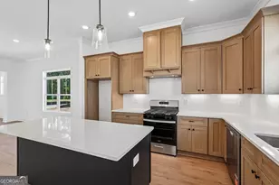 3942 Fulson Dr, Lilburn, GA 30047 - Photo 10