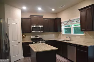 200 Mirage Dr, Dallas, GA 30157 - Photo 4