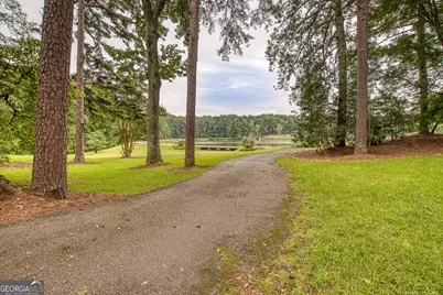 160 Sandy Lake Circle, Fayetteville, GA 30214 - Photo 16