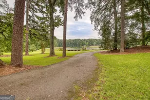 160 Sandy Lake Cir, Fayetteville, GA 30214 - Photo 16