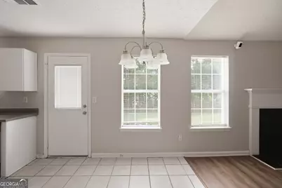5816 Wellborn Creek Drive, Lithonia, GA 30058 - Photo 8