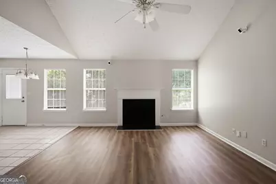 5816 Wellborn Creek Drive, Lithonia, GA 30058 - Photo 10