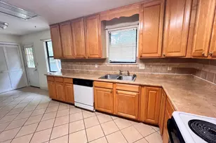 105 Whisper Ct, Warner Robins, GA 31088 - Photo 6