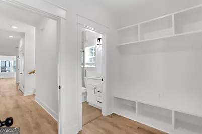 615 E 38th Street, Savannah, GA 31401 - Photo 16