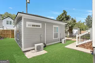 615 E 38th St, Savannah, GA 31401 - Photo 36