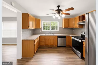 242 S Brunswick Street, Jesup, GA 31546 - Photo 6
