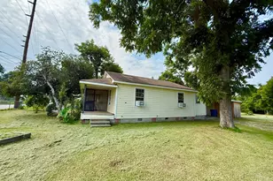 31 Currie St, Hazlehurst, GA 31539 - Photo 6