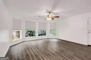 1004 Sandy Ln Dr, Alpharetta, GA 30022 - Photo 4