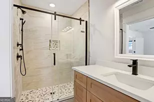 1005 E 35th St, Savannah, GA 31401 - Photo 12
