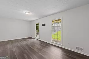 246 Barbara Ln SW, Mableton, GA 30126 - Photo 8