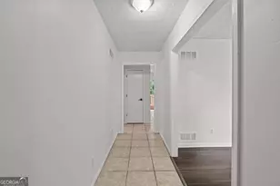 246 Barbara Ln SW, Mableton, GA 30126 - Photo 6