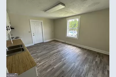 2455 Pegasus Parkway #APT - A, Lagrange, GA 30240 - Photo 6