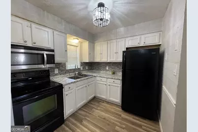 636 North Avenue #8F, Jonesboro, GA 30236 - Photo 2