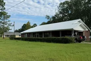 44 Hilltop Dr, Lumber City, GA 31549 - Photo 2