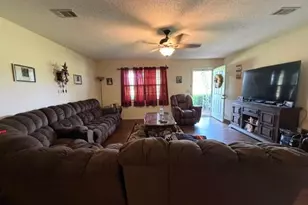 44 Hilltop Dr, Lumber City, GA 31549 - Photo 8