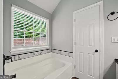 7650 Summit Trail, Riverdale, GA 30274 - Photo 14