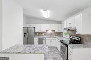 3020 Forestside Ln, South Fulton, GA 30349 - Photo 2