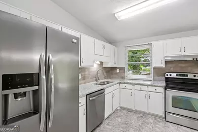 3020 Forestside Lane, South Fulton, GA 30349 - Photo 18