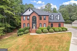 2310 Pinehaven Ct, Grayson, GA 30017 - Photo 2