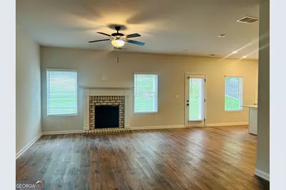 57 Pacific Avenue, Sharpsburg, GA 30277 - Photo 6