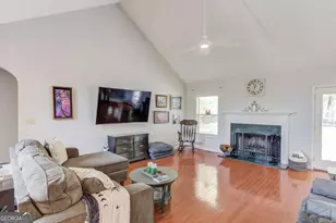 3314 Banks Mountain Dr, Gainesville, GA 30506 - Photo 6