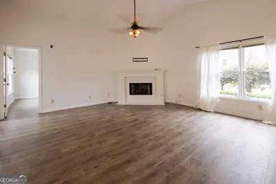 112 Glendale Drive, Peachtree City, GA 30269 - Photo 4