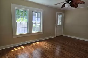 113 Maple St, Hartwell, GA 30643 - Photo 2