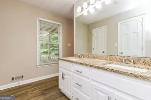 8183 Silver Oaks Ct, Jonesboro, GA 30236 - Photo 12