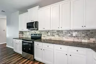 212 Daisy Cir, McDonough, GA 30252 - Photo 6