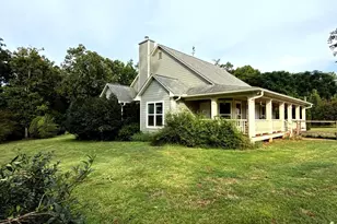 259 Lovers Ln, Union Point, GA 30669 - Photo 4