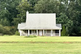 259 Lovers Ln, Union Point, GA 30669 - Photo 2