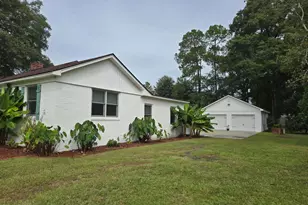 511 W Smith St, Claxton, GA 30417 - Photo 56
