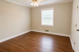 318 Leola Dr, Griffin, GA 30224 - Photo 8