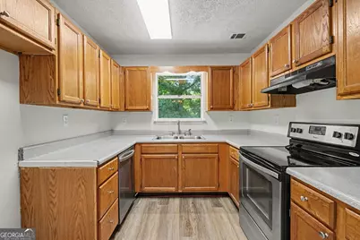 1626 River Trc, Auburn, GA 30011 - Photo 2