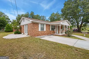 22 S Foss St, Statesboro, GA 30458 - Photo 2