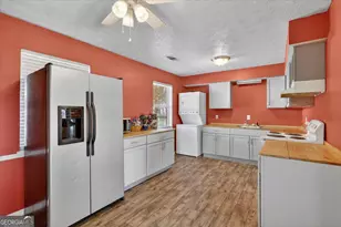 22 S Foss St, Statesboro, GA 30458 - Photo 8