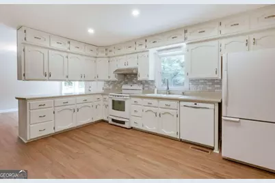 110 Pioneer Drive, Athens, GA 30605 - Photo 10