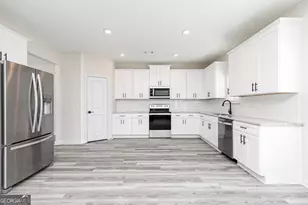 306 Sunfish Cir, Jefferson, GA 30549 - Photo 12