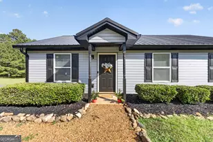 1300 Hill St, Comer, GA 30629 - Photo 1