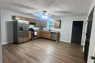 1300 Hill St, Comer, GA 30629 - Photo 18